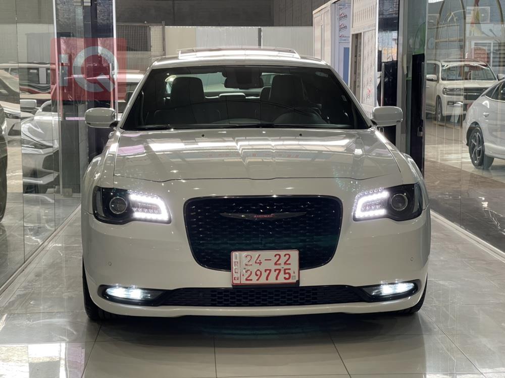 كرايسلر 300
